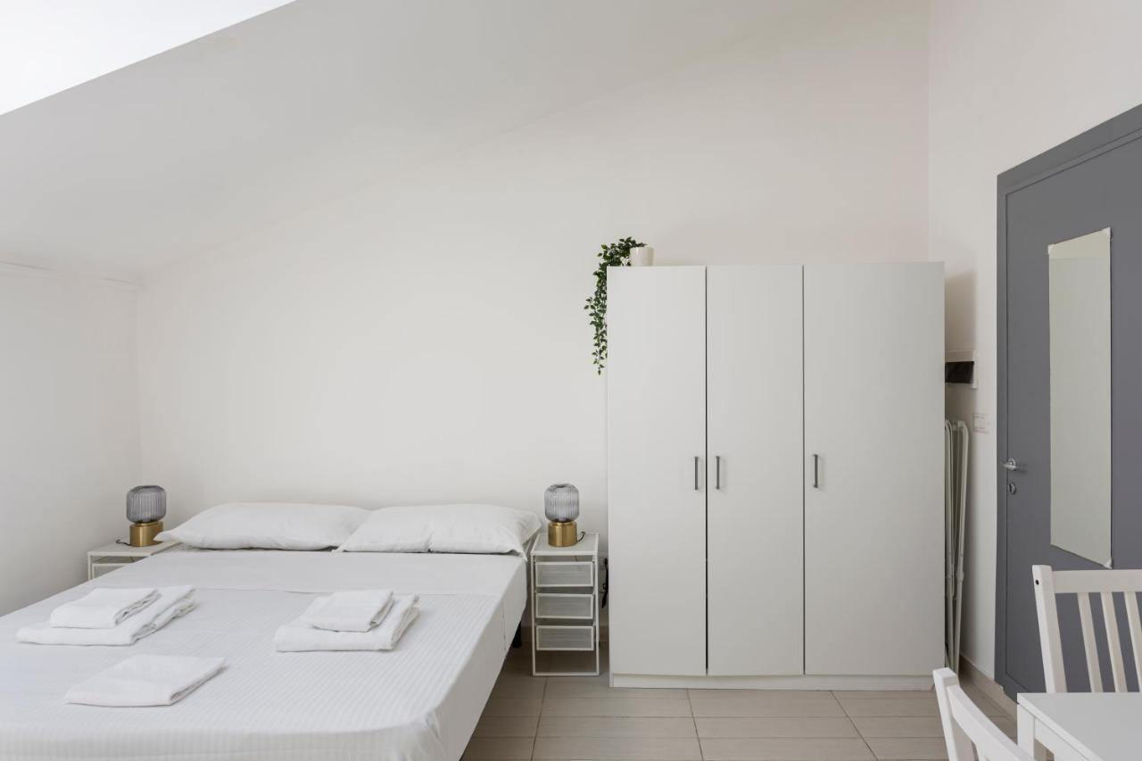 Studio Apt - Duomo 6 Apartman Milánó Kültér fotó